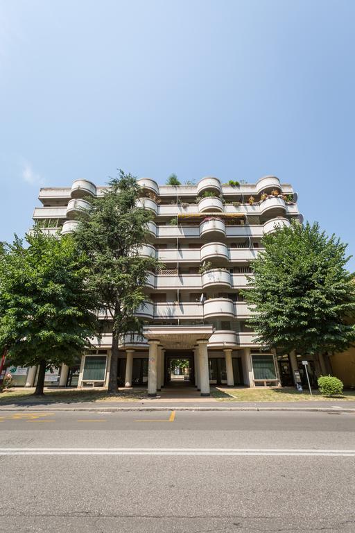 Bolognina Central Apartment Bologna Buitenkant foto