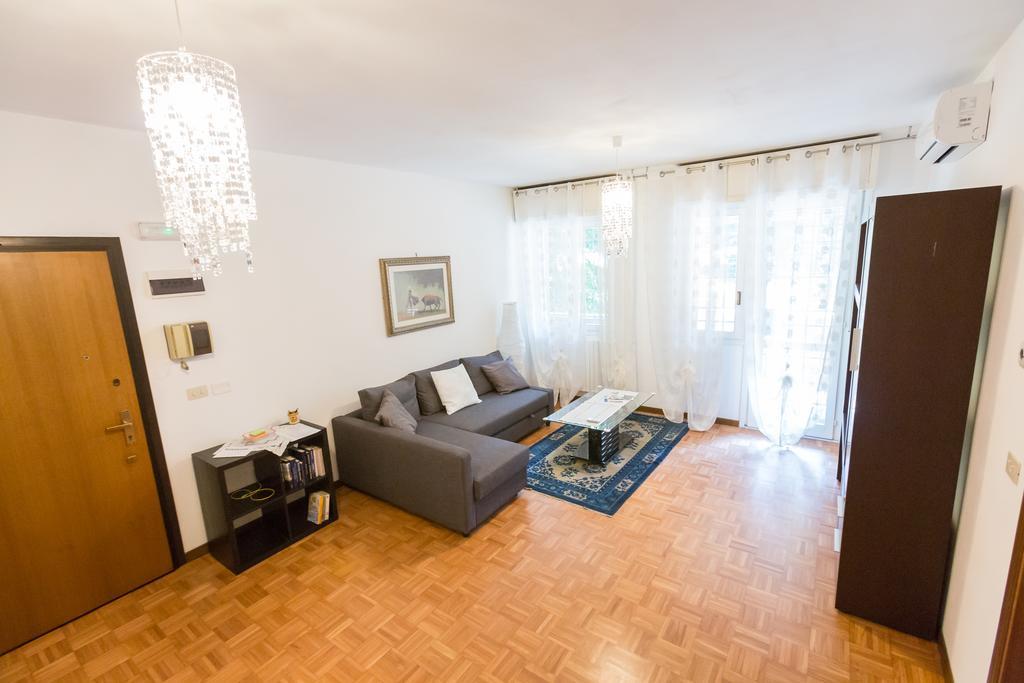 Bolognina Central Apartment Bologna Buitenkant foto