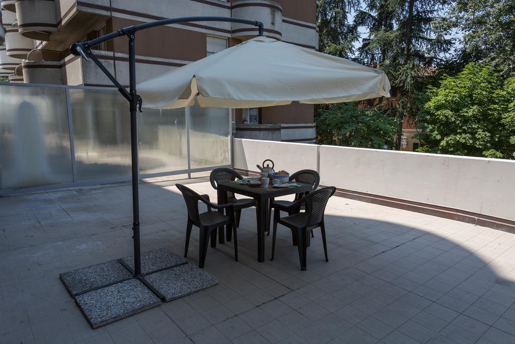 Bolognina Central Apartment Bologna Buitenkant foto